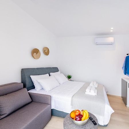 Sunwaves Beach Studio I Ialysos  Dış mekan fotoğraf